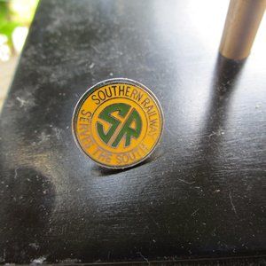 Southern Railway serves the South railroad rail road train Hat Pin Tie Tack